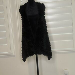 Love Token Elegant Black Rabbit Fur Vest
